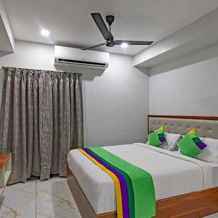 Treebo Abhi Suites, 400 Mts From Guntur Junction Luaran gambar