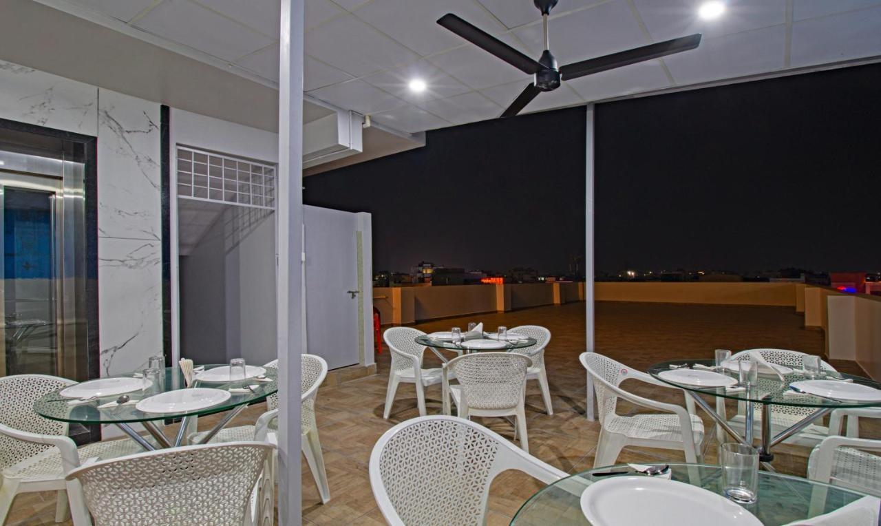 Treebo Abhi Suites, 400 Mts From Guntur Junction Luaran gambar