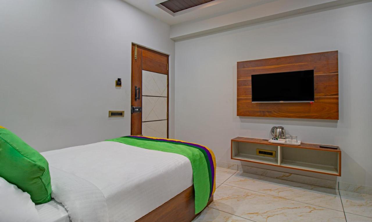 Treebo Abhi Suites, 400 Mts From Guntur Junction Luaran gambar