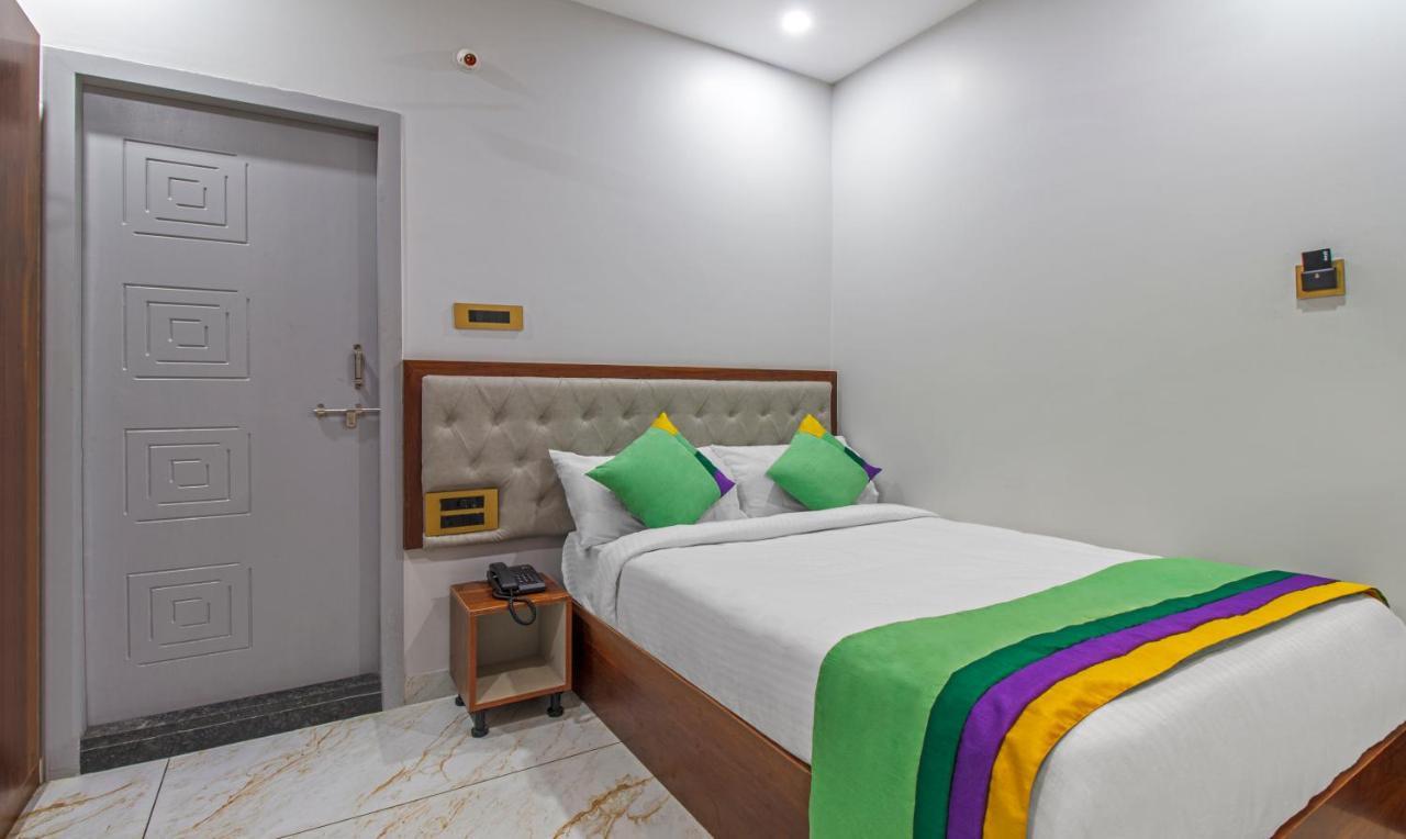 Treebo Abhi Suites, 400 Mts From Guntur Junction Luaran gambar