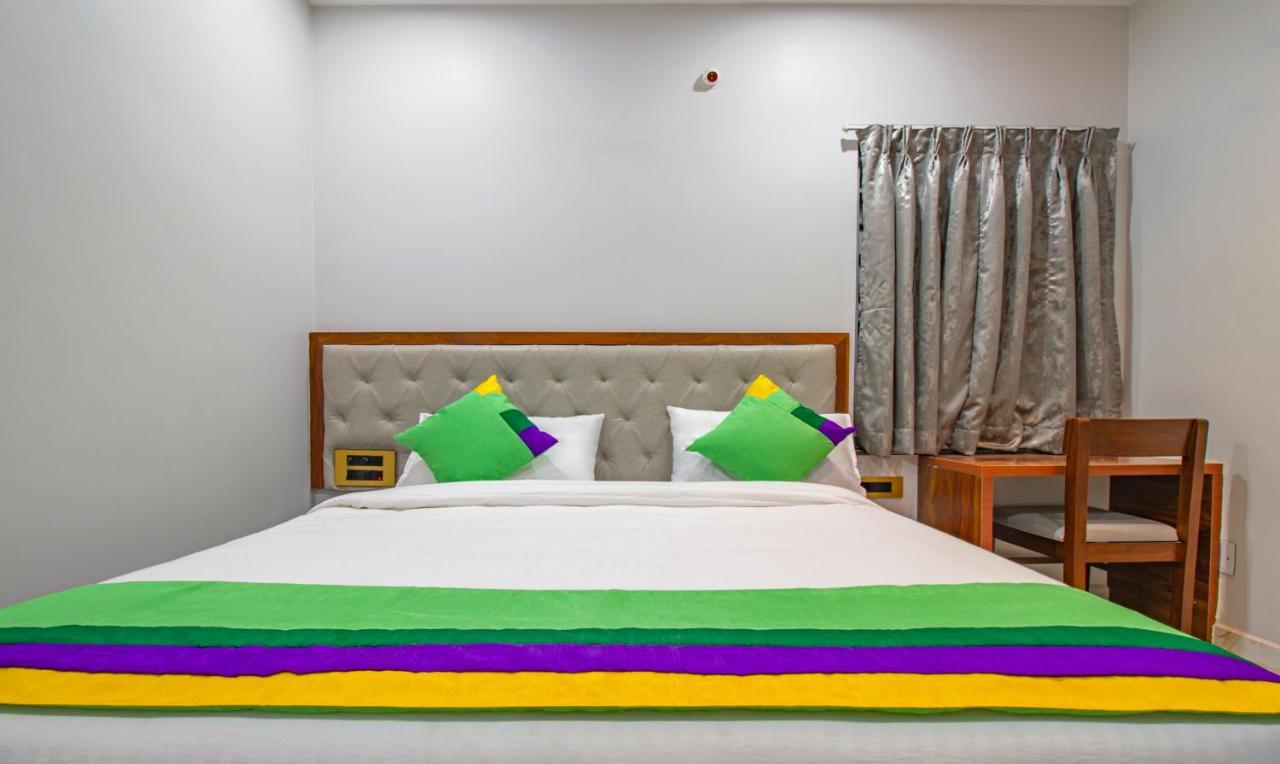 Treebo Abhi Suites, 400 Mts From Guntur Junction Luaran gambar