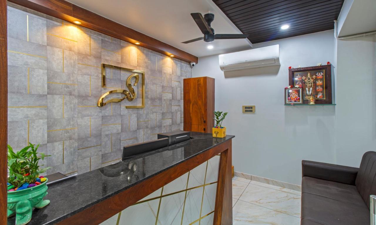 Treebo Abhi Suites, 400 Mts From Guntur Junction Luaran gambar