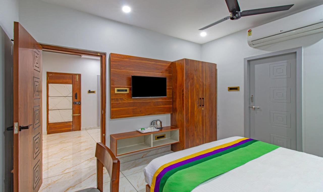 Treebo Abhi Suites, 400 Mts From Guntur Junction Luaran gambar